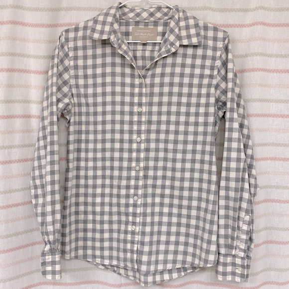 Banana Republic Soft Wash Shirt (size S) - Picture 2 of 5
